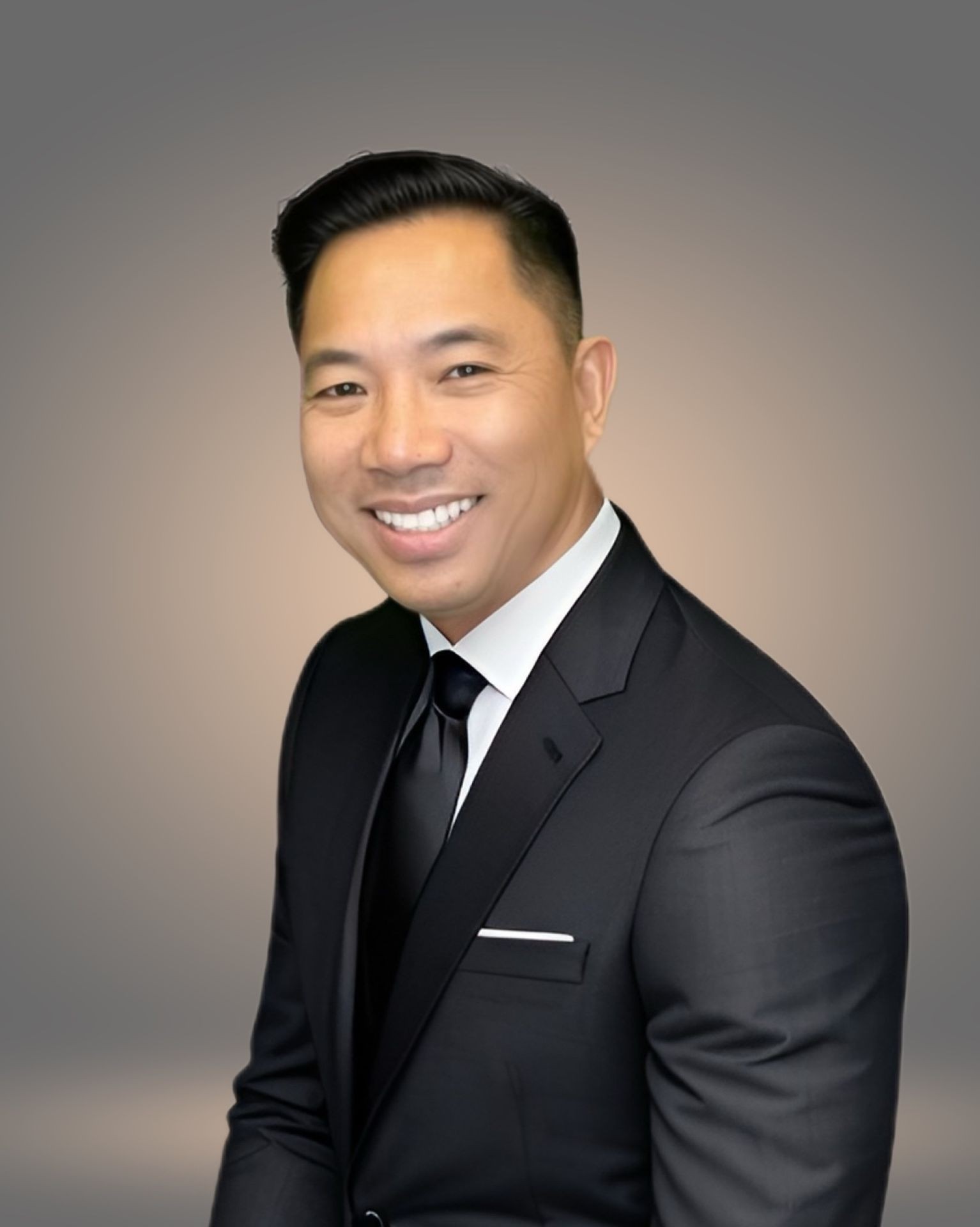 Tony Hoang | Sales Specialist